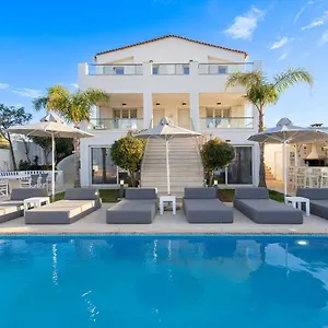 Bella Elena Villa